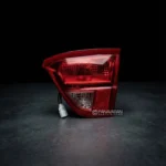 چراغ خطر عقب کوئیک روی صندوق فن آوران
